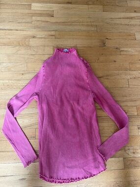 White birch pink ribbed top. Very stretchy. Lettuce neck , sleeves, bottom. 2X